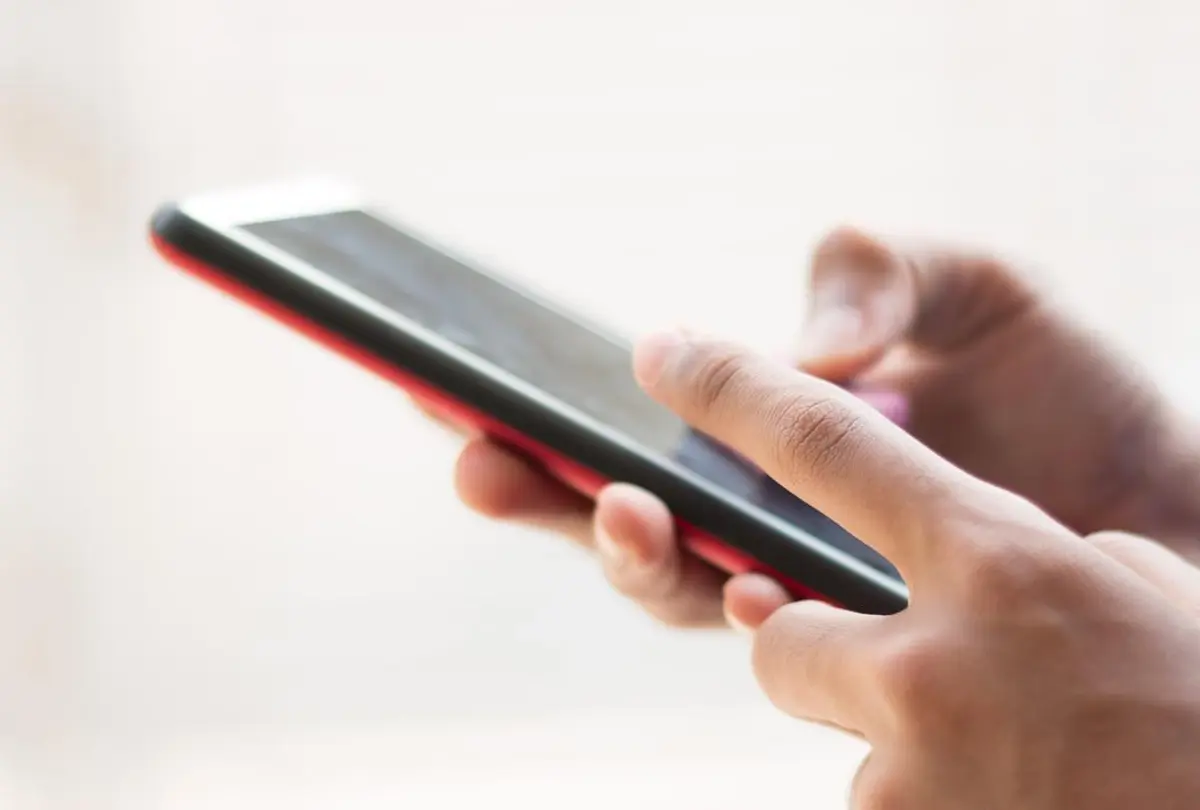 5 Indikator Ketergantungan Teknologi pada HP yang Bisa Ungkap Status Ekonomi Masyarakat 2025